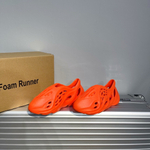 Adidas Yeezy Foam Runner