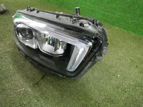 Фара правая Mercedes A W177 (2018-2022) LED
