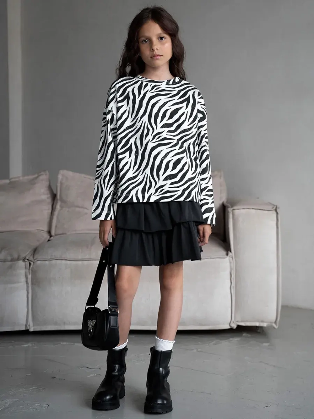 Летний костюм для девочки, лонгслив и юбка