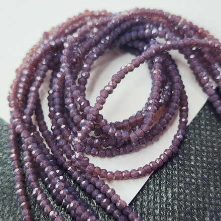 Бусины, стекло, в огранке, сливовый оттенок с опаловым эффектом, р-р 2.7×2мм, цена за нить 38см