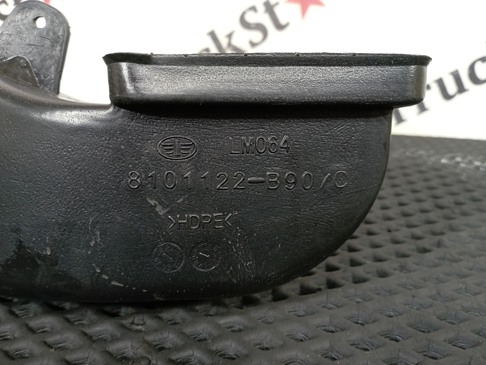 Воздуховод отопителя