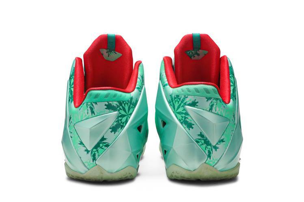 Кроссовки Nike Lebron 11 Christmas