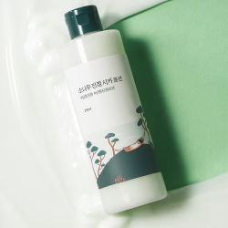 Round Lab Pine Calming Cica Lotion - Лосьон с экстрактами сосны и центеллы для проблемной кожи