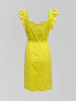 Платье Miss Diva на пуговицах с воланами на плечах выбитый рисунок с поясом в комплекте