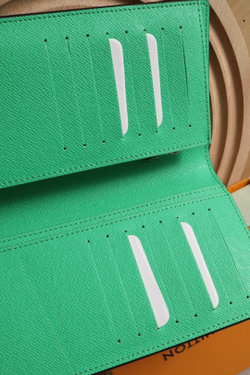 Louis Vuitton Brazza Wallet