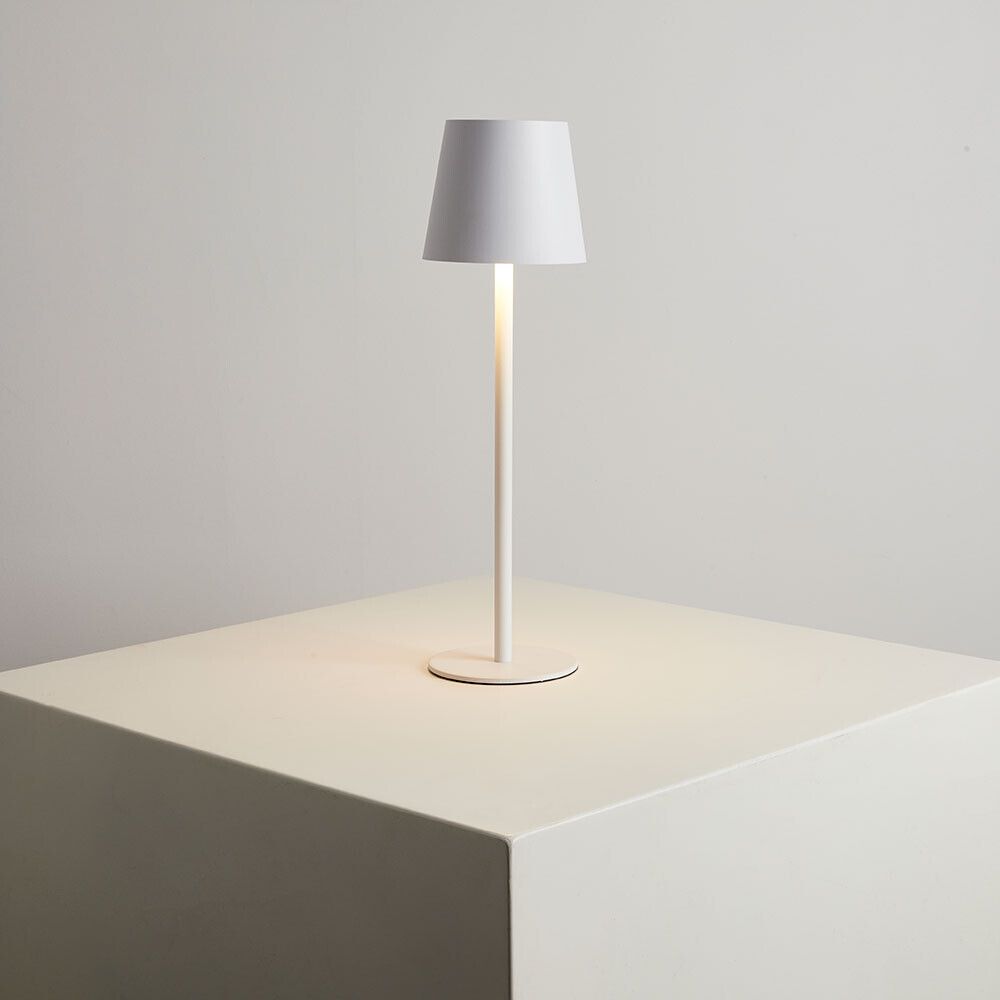 Уличный настольный светильник Arte Lamp