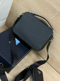 Сумка-мессенджер Prada