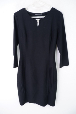 Платье Sisline лаконичное 42 размер