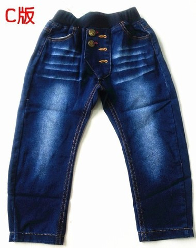 Джинсы детские на поясе-резинке с цветной отделкой задних карманов