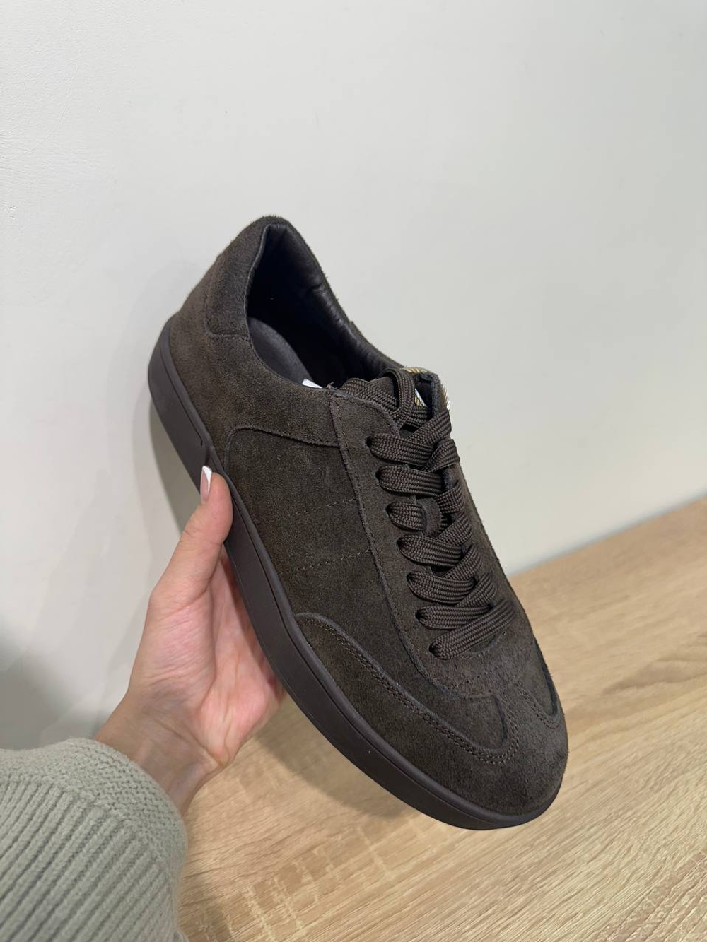 Кеды из натуральной замши