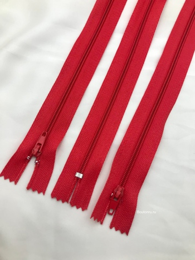 Молния красная