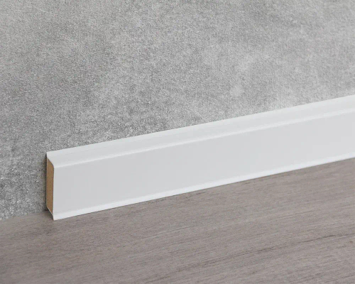 Плинтус ХДФ Doellken Cubu Flex Life 1013 (5012) белый 40x13х2500 мм