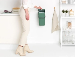 Brabantia Контейнер для мусора Sort & Go 12л зеленый 129803