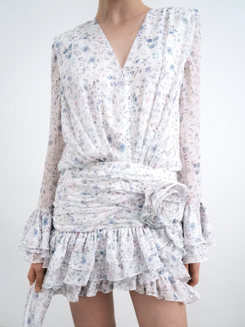 Мира мини (Mira mini), платье мини из молочного шифона с цветочным принтом