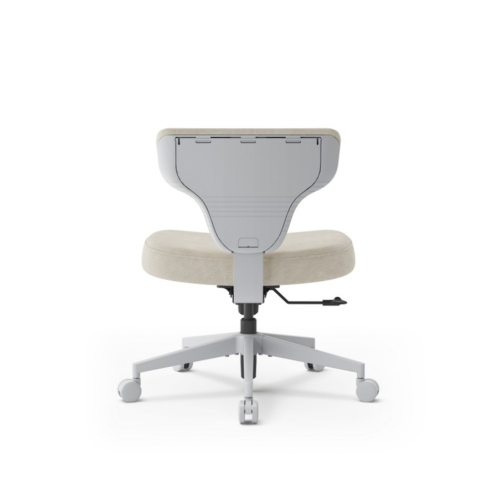 Кресло гибридной посадки FoxGear SHORTZ Fabric, размер 2 (с ноутбучным столиком), светло-серый (FG-SHORTZ-F2-OW)