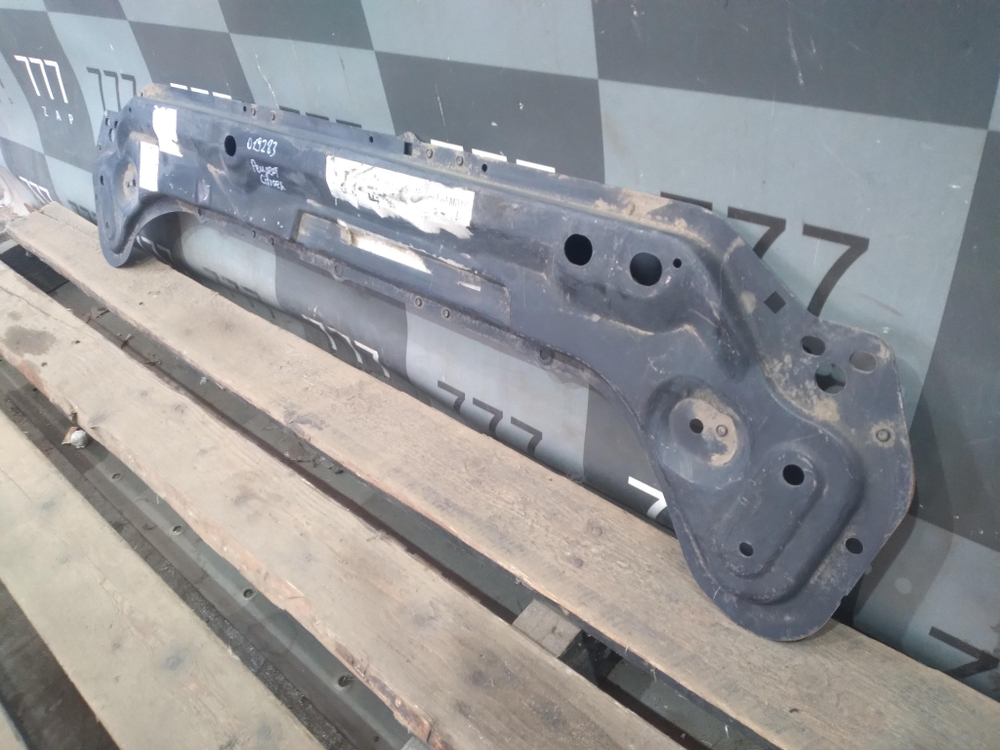 Балка под радиатор Citroen C8, Peugeot 8 07 02-14 БУ Оригинал 3502HK