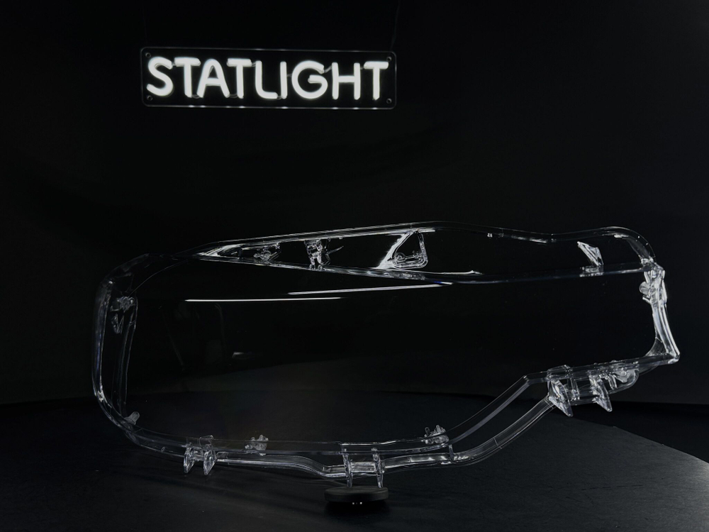 Правое стекло фары BMW F35 F30 2016-2018