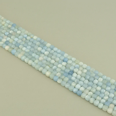 Нитка Аквамарин 38 см. (Без замка)