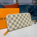 Louis Vuitton Zippy Wallet