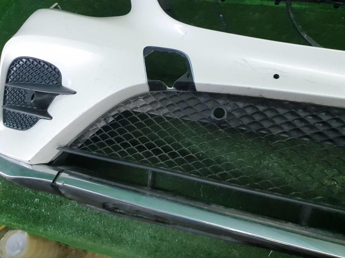 Бампер передний Mercedes GLC X253 15-19 В сборе