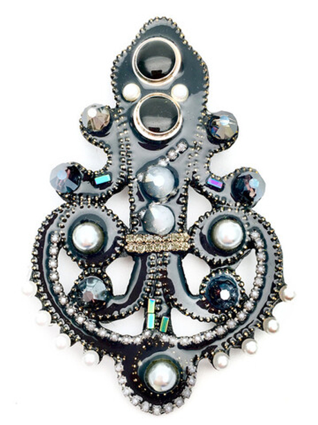 30047820 Брошь Chance