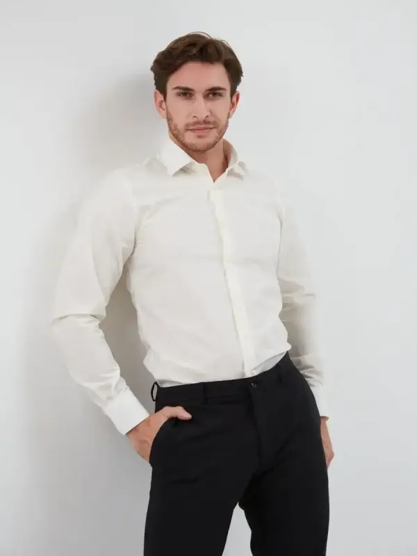 Рубашка приталенная SLIM FIT с длинным рукавом, молочная