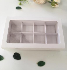 Коробка для 8 конфет белая  180х100х35 мм