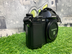 Olympus OM-D E-M5 (7.100 кадров)