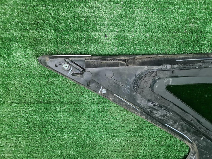 Форточка задняя правая Infiniti QX50 2 (2017-н.в.)