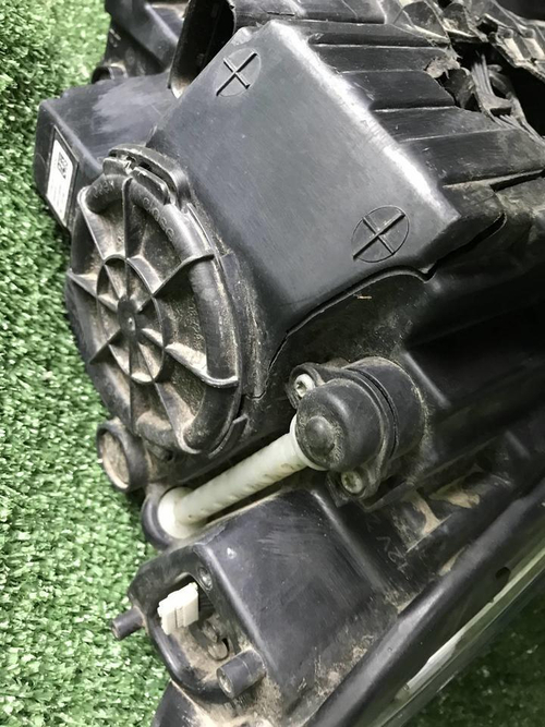 Битая Фара левая BMW 5er G30 (17-20) Adaptive LED