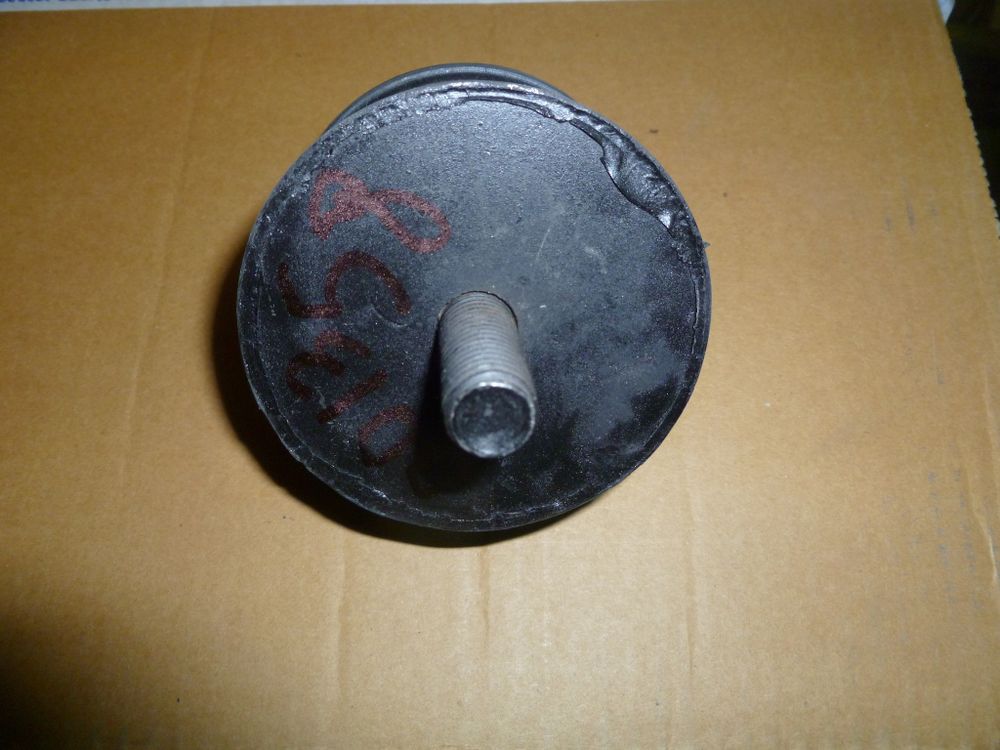 Амортизатор (84 х55х2Ш М14х36) платформы двигателя VP175H /Vibration Damper