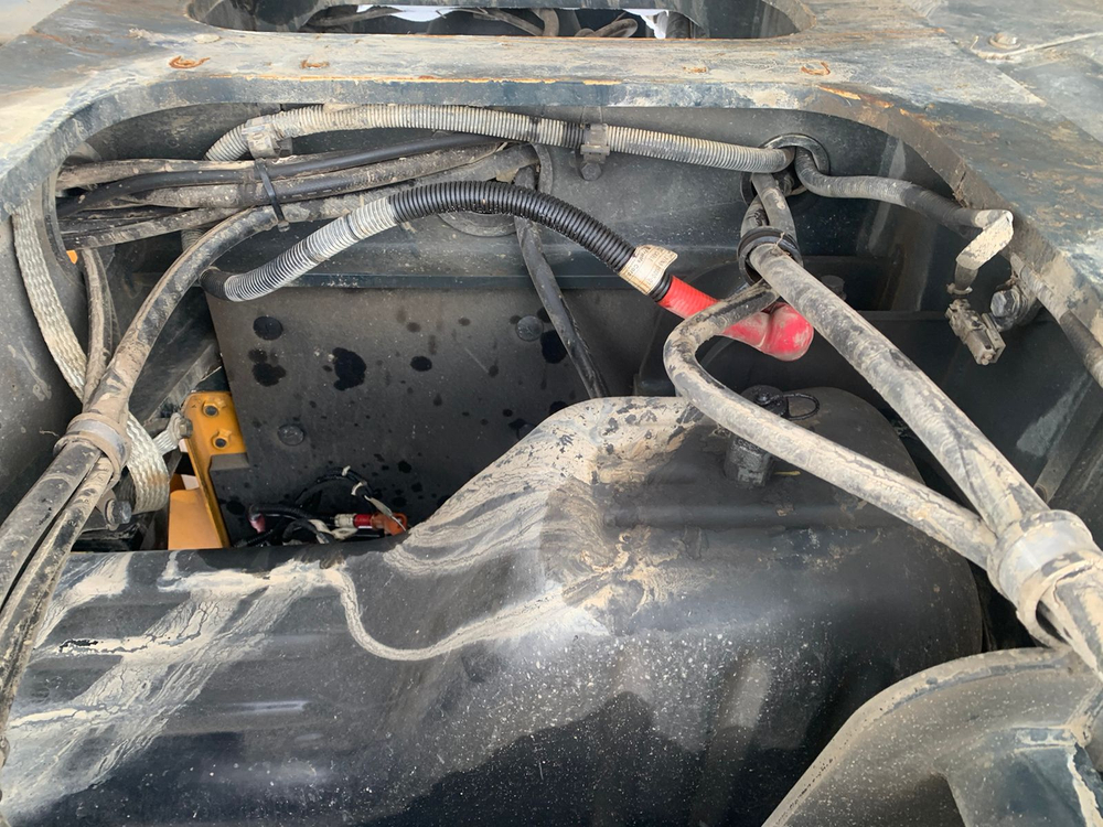 Hyundai HX220 Экскаватор HX220S (Дизельный, 5,9 л, 147 л.с., АТ)
