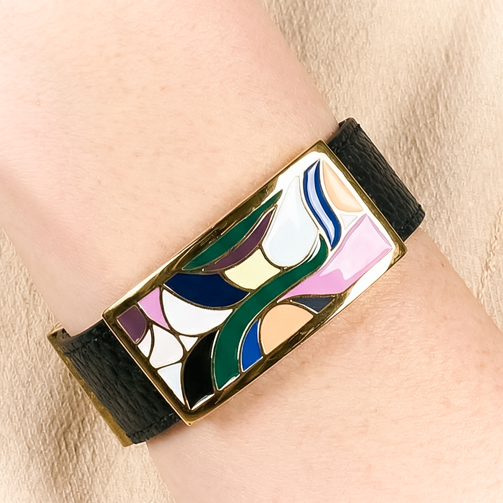 Браслет Fiore Luna на черном кожаном ремешке CB13600-20