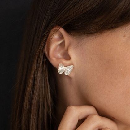 пусеты бабочки