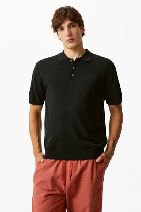 Черная футболка-поло с пуговицами Laine
