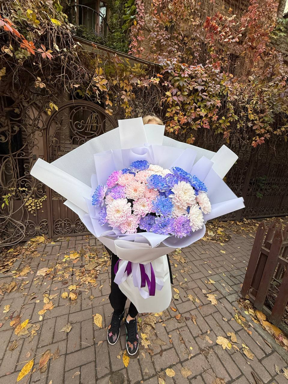 Букет из разноцветных хризантем Алтай