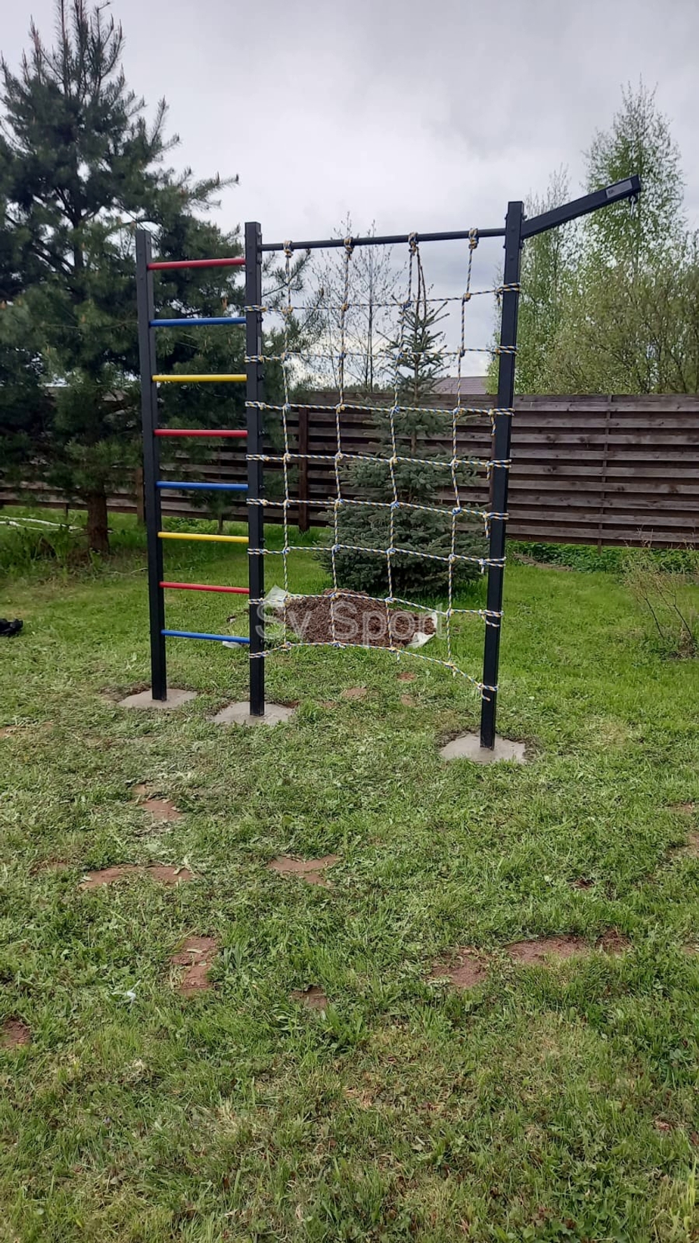 Монтаж уличной шведской стенки Sv Sport (3 вертикальных столба)