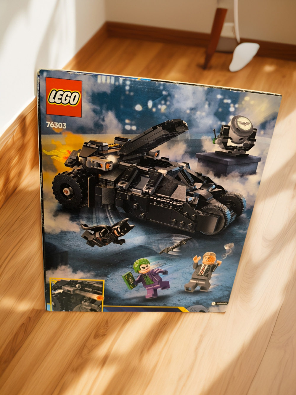LEGO Super Heroes 76303 «Тумблер Бэтмена против Двуликого и Джокера» — культовая техника