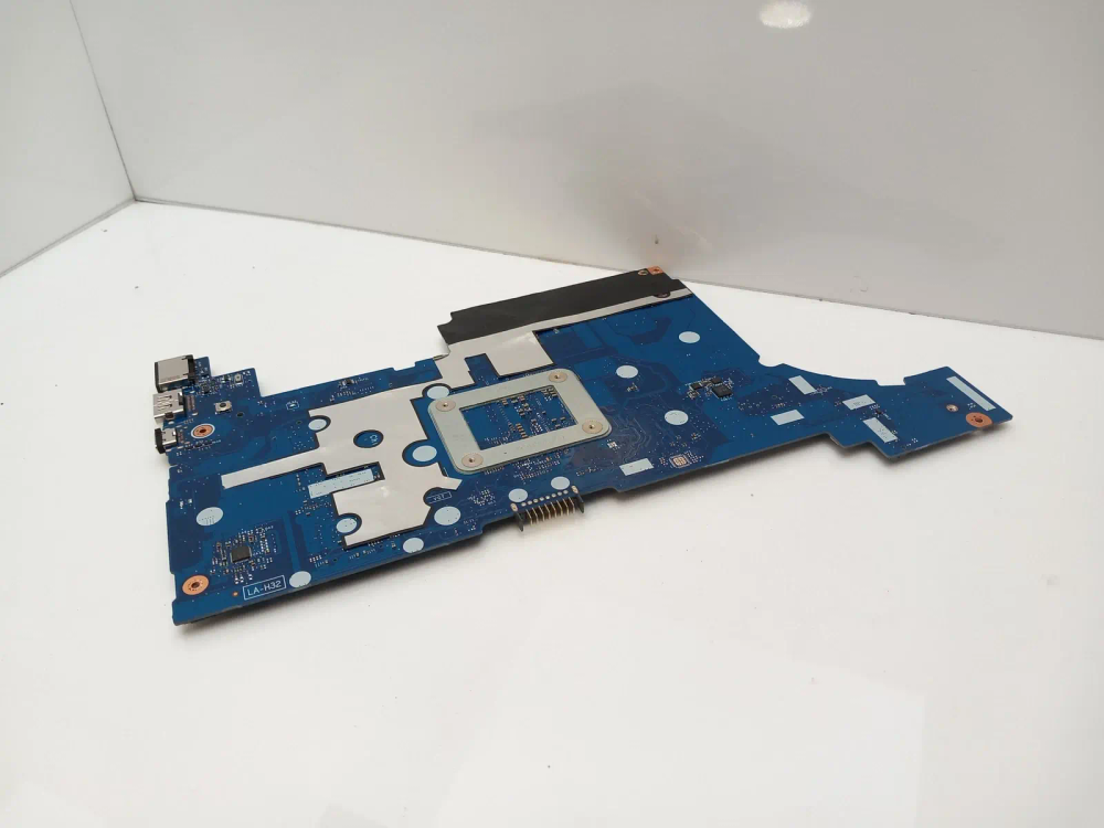 Материнская плата для ноутбука HP 250 G8 LA-H329P Win i5-1035G1 (M31103-601), оригинал