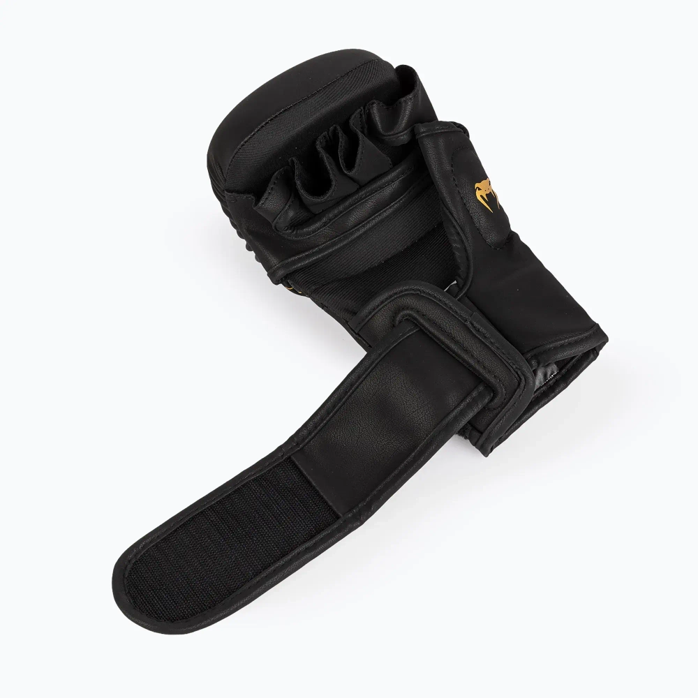 Боксёрские перчатки Venum Serpenti Sparring black/silver/gold