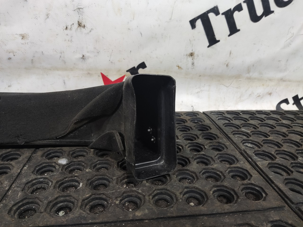 Воздуховод отопителя