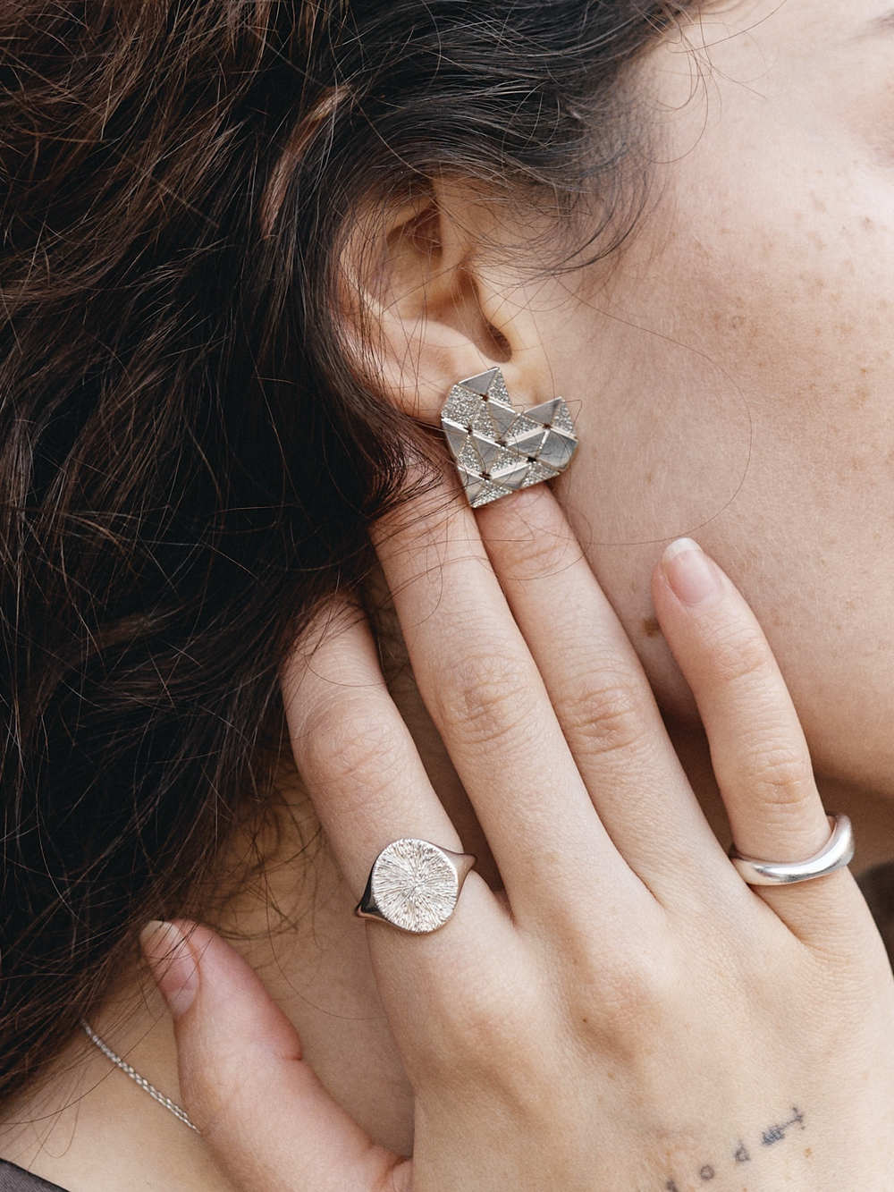 серьги сердце змейка рубика