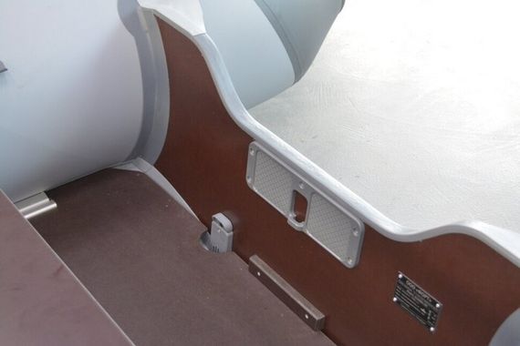 Надувная лодка Boatsman BT400SK