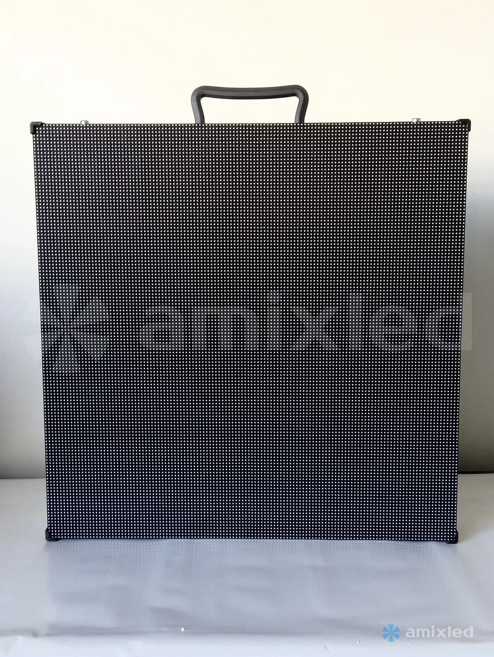 V-LED indoor 500x500mm Р1.9