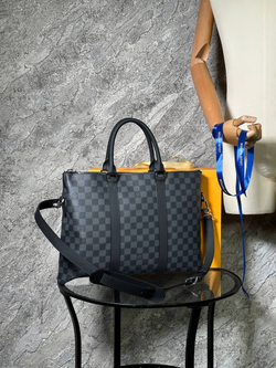 Портфель Louis Vuitton