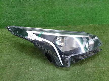 Битая Фара правая Kia Rio 4 (2020-н.в.) галоген