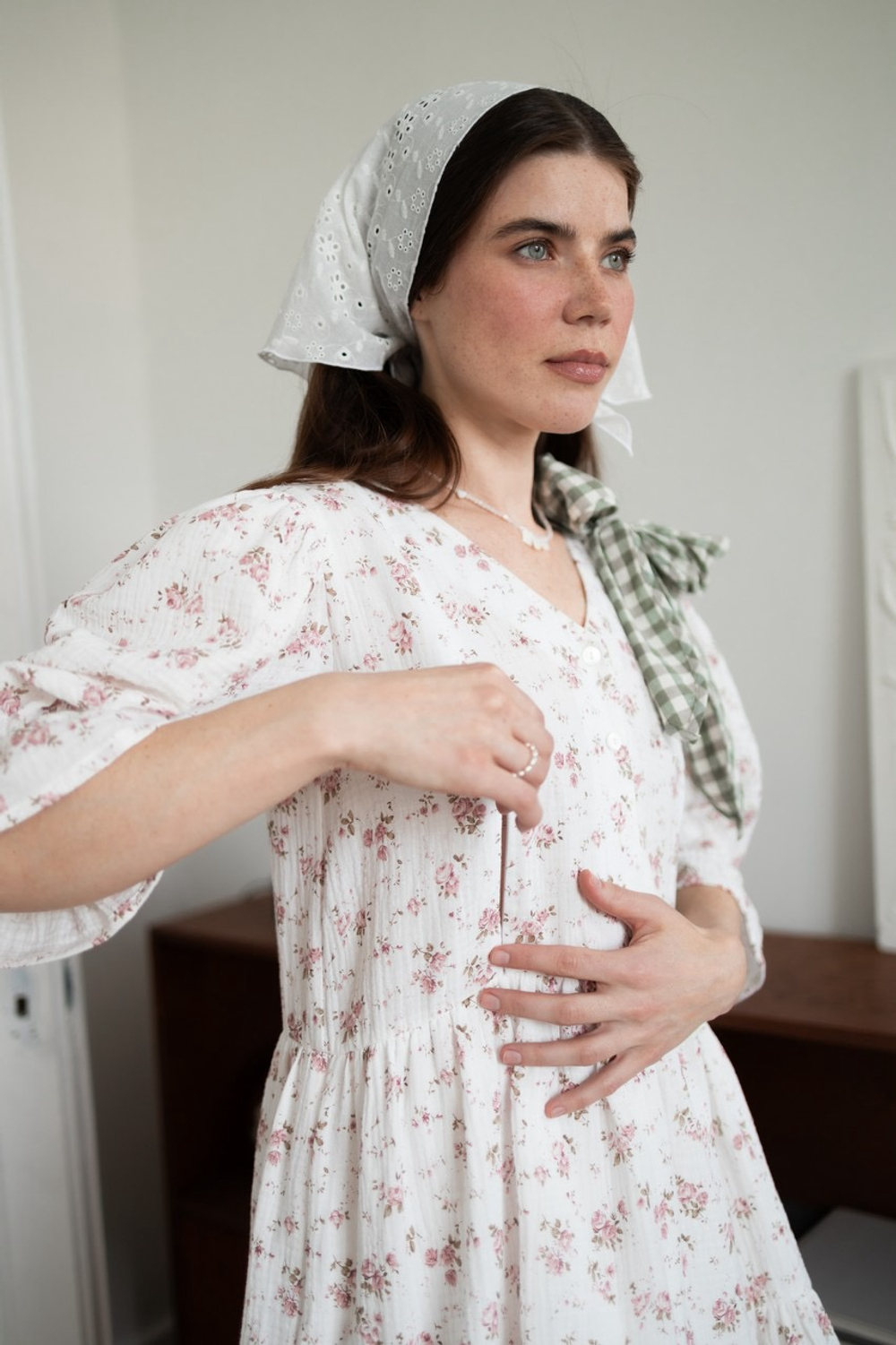 Платье Милана из муслина для беременных и кормящих, Айвори с цветами