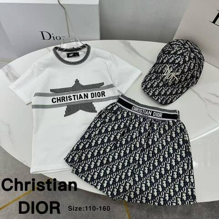 Костюм Dior