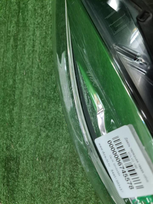 Битая Фара левая Volvo V40 2 (2016-2019) LED