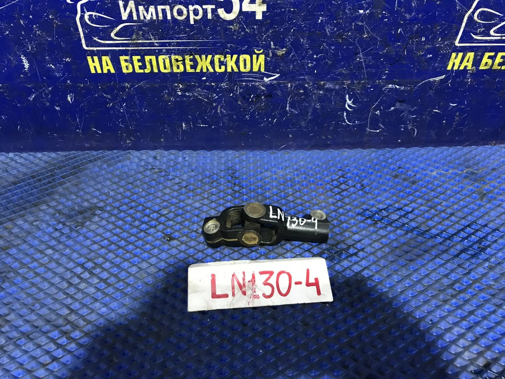 Карданчик рулевой TOYOTA HILUX SURF 1992